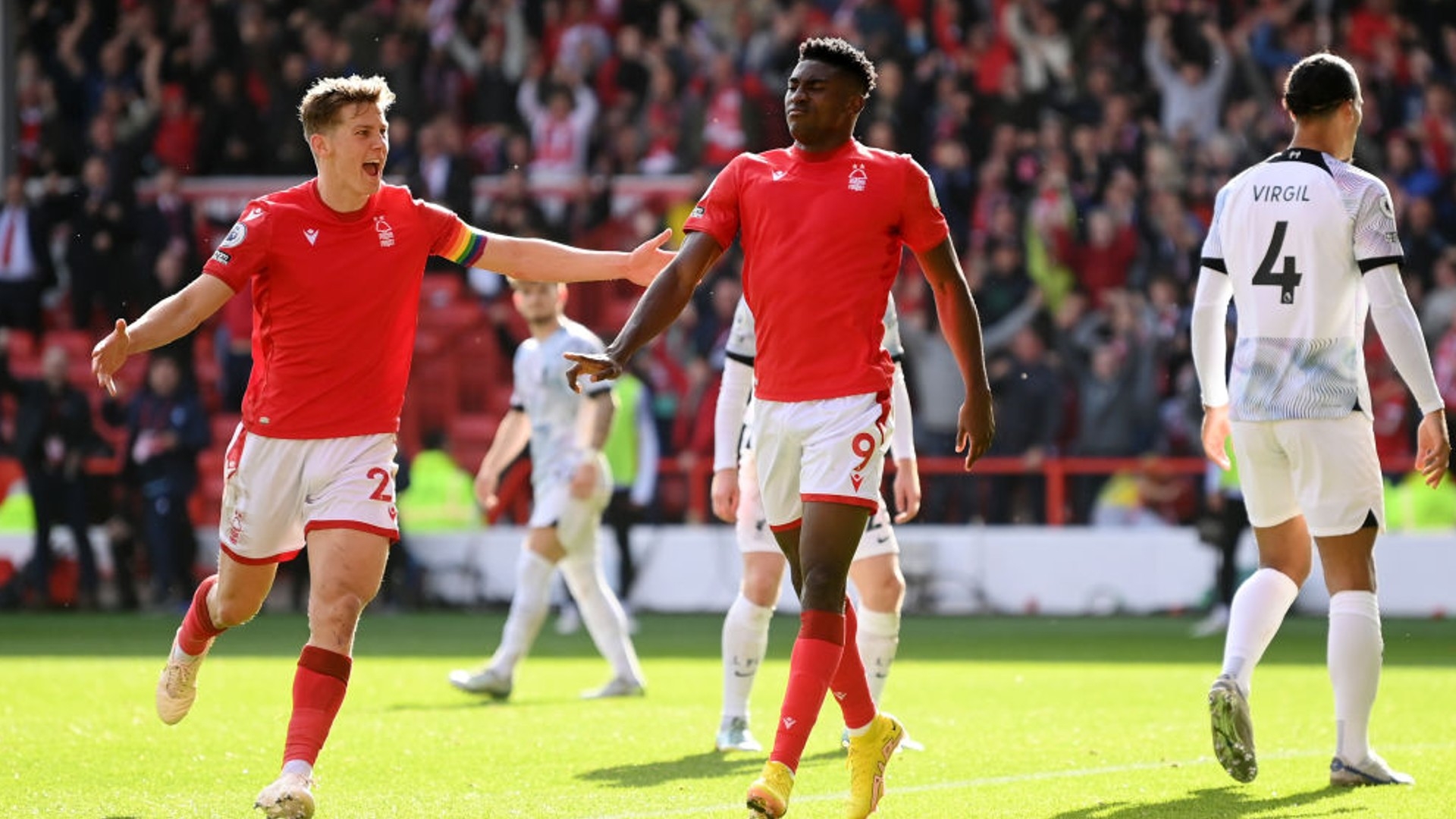 使對方門將 使對方門將